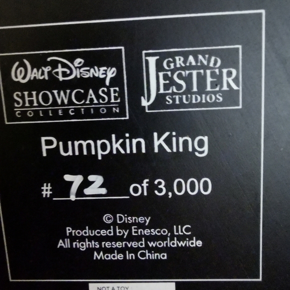 Walt Disney Grand Jester Pumpkin King 10” Bust Statue Nightmare Before Christmas - Picture 5 of 6